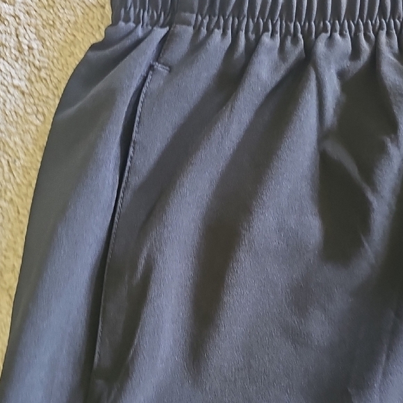 Black Athletic Shorts with Elastic Waistband - Picture 3 of 7